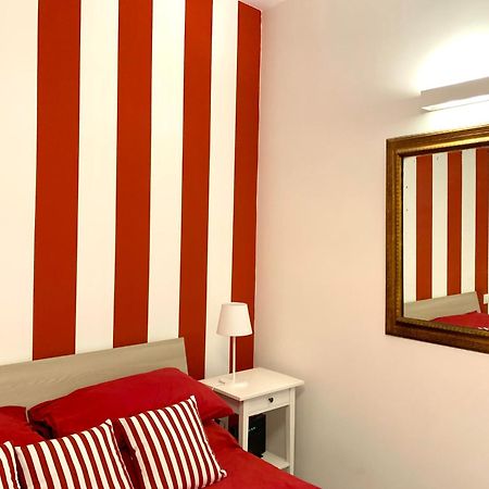 Casa Giulia, Nuovo Appartamento In Centro! Neapol Zewnętrze zdjęcie